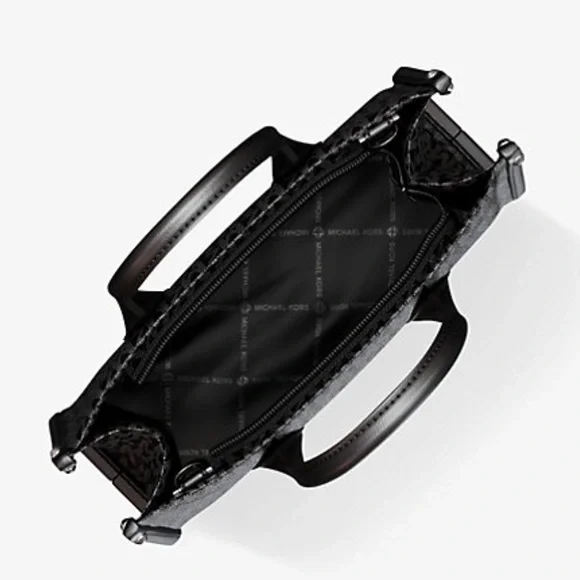 Michael Kors Mirella Small Signature Logo Crossbody Bag
Black
NWT - Picture 2 of 16